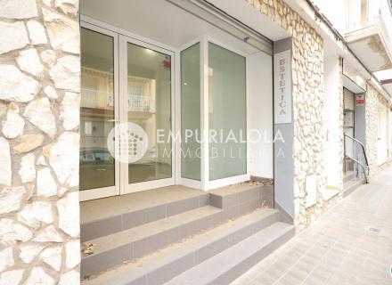 Local versátil de 120m² con accesibilidad total