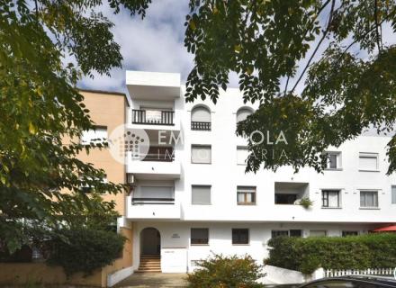 Apartamento de un dormitorio ubicado en una zona tranquila