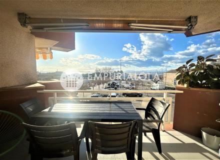 Appartement rénové avec vue mer & licence touristique