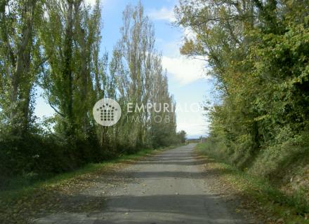 Terreno de 5.000 m2.