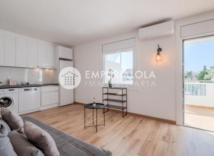Bonito estudio con terraza y vistas al canal