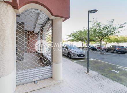 Possibilité d'affaires locale au rez-de-chaussée