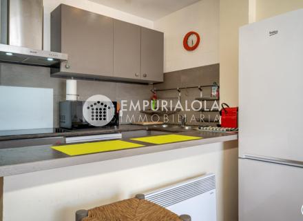 Bonito apartamento con preciosa terraza, y solárium con vistas al mar