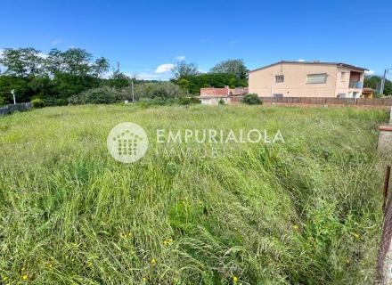 Parcela de 488 m² en sant miquel de fluvià