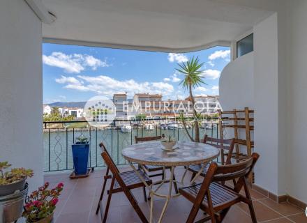 Precioso apartamento con maravillosas vistas al port empordà