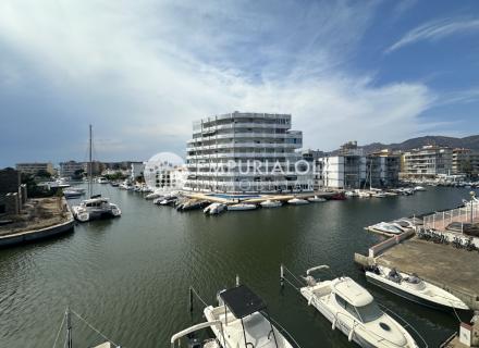Appartement avec licence touristique – vue canal – à deux pas de la plage