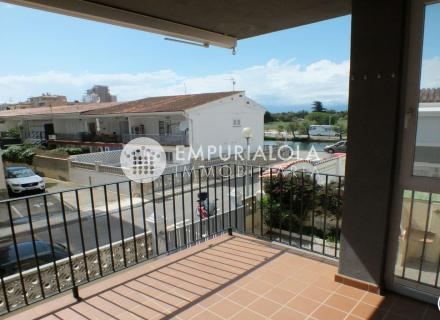 Appartement de 77 m 2 proche de la plage de santa margarita