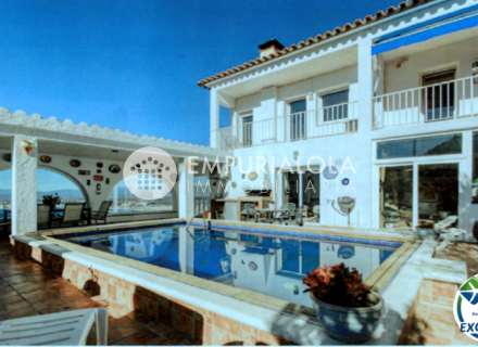 Superbe maison avec vue panoramique sur baie de roses+ licence touristique