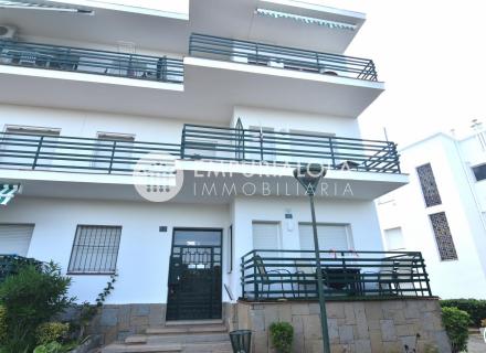 Appartement situé dans le quartier résidentiel de mas oliva, à roses.