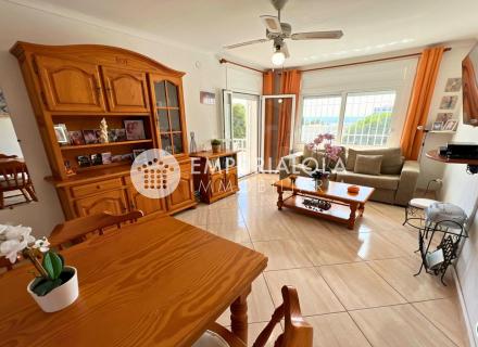 Exclusivo apartamento de 2 habitaciones en la prestigiosa zona almadraba – roses