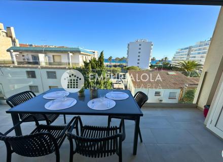 Espectacular apartamento a 120 metros del mar con piscina en santa margarita, roses