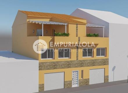 ¡construye tu nueva casa en un pueblo rústico a sólo unos minutos de la playa!