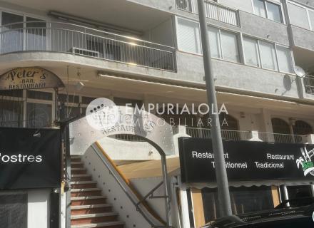 à vendre : local avec terrasse et vue mer à santa margarita (roses)