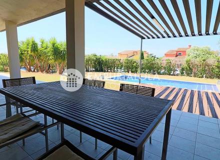 Villa totalmente renovada en la exclusiva zona de peralada golf