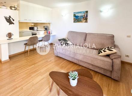 Estudio reformado con terraza en santa margarita - ideal para escapadas y vacaciones de verano.