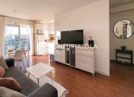 Appartement rénové avec 2 chambres au centre d’empuriabrava