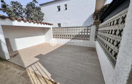 PHOTO-2025-10-06-11-57-24 2.jpg