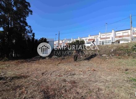 Terreno en venta en roses