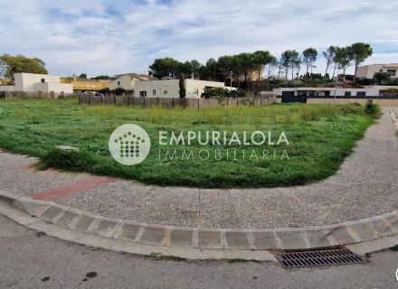 Construye la casa de tus sueños con esta parcela perfecta. no dejes pasar la oportunidad.