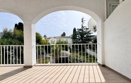 PHOTO-2025-10-06-11-57-22 2.jpg