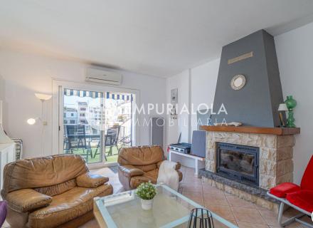 Produit rare à la vente : charmante maison de pêcheur avec 4 chambres, mezzanine et amarre privée