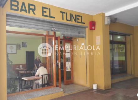 Venta de local comercial en figueres - parc bosc-castell de sant ferran