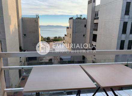 Muy bonito apartamento en rosas vista mar con licencia turistica