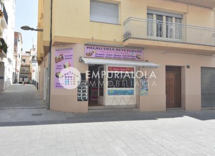 Se vend fond de commerce en plein centre de roses