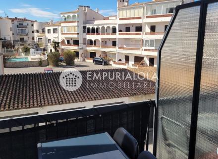 Empuriabrava - poblat tipic: appartement rénové en vente